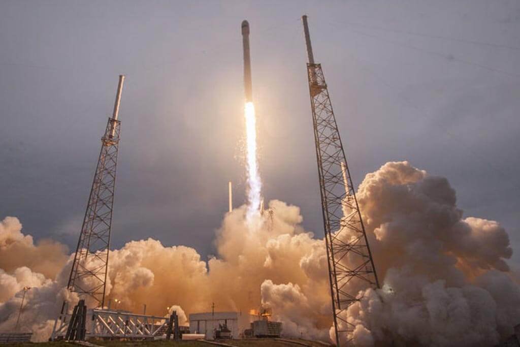 SpaceX Beats Falcon 9 Recovery Records After Company’s Heaviest Launch Ever