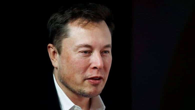 Elon Musk Tesla Fabrikasını Yeniden Açtı