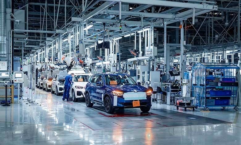 BMW, iX3 için seri üretime başlıyor.